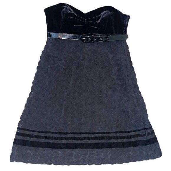 Betsey Johnson Vintage 90’s Velvet Rosette Strapless Sweetheart Mini Dress - Picture 1 of 14